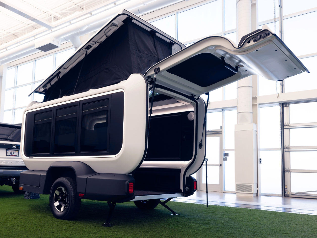 本田携轻便、太阳能供电拖车进军模块化露营车市场---酷图编号8