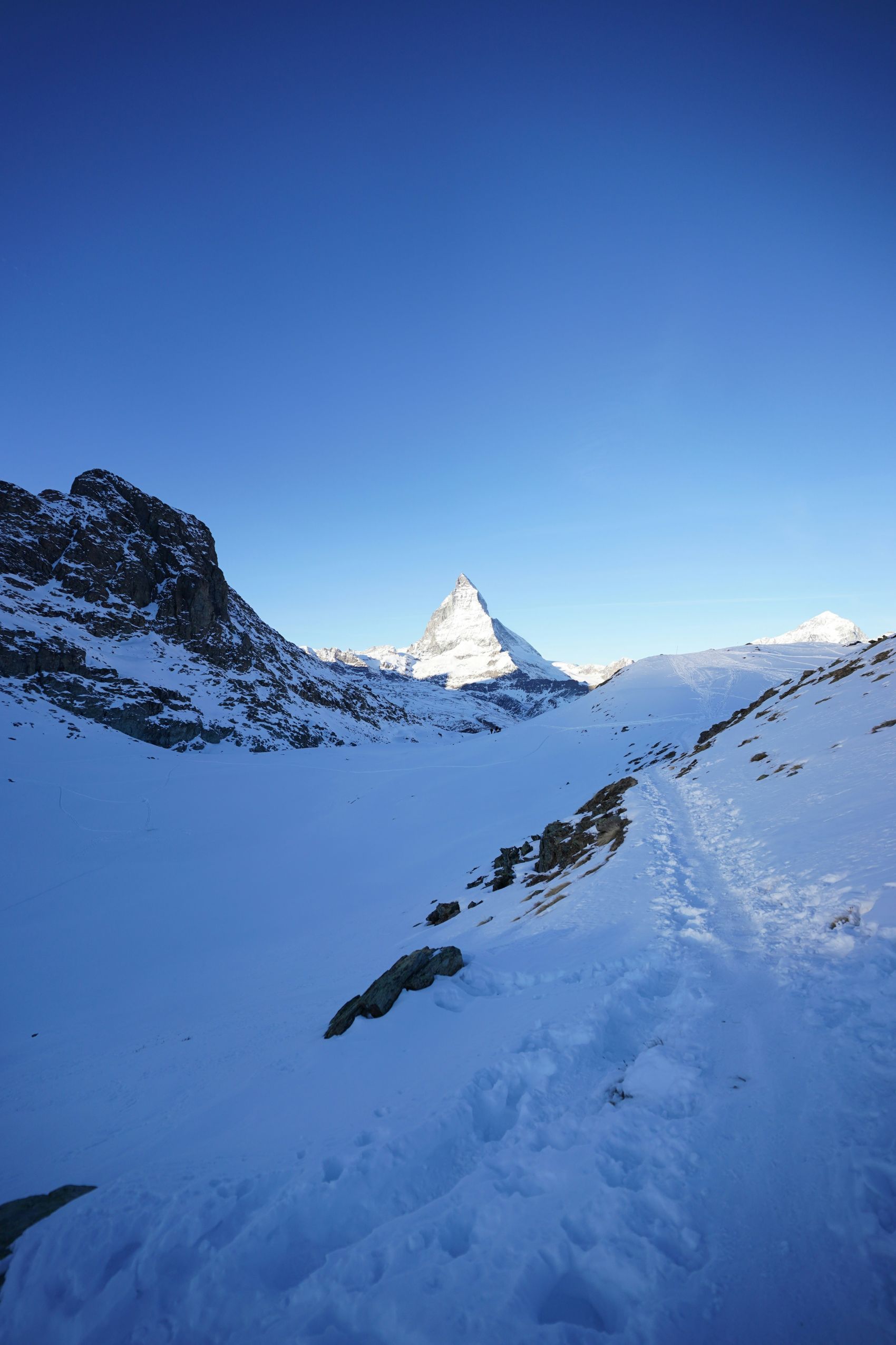 马特洪峰 - 阿尔卑斯雪山的标志性棱线图片