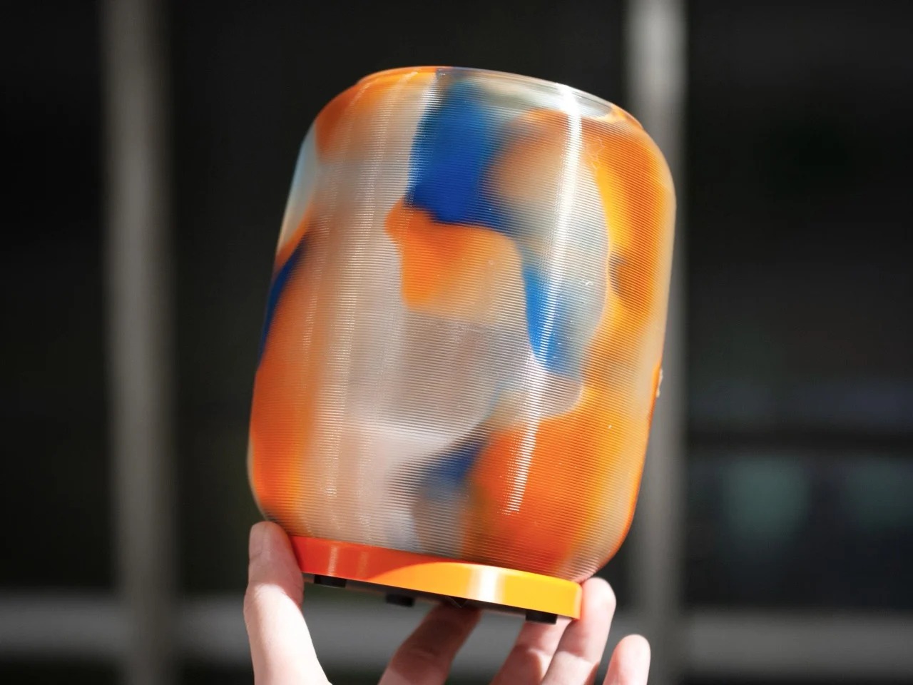 当你倾斜3D打印灯时它的图案会改变---酷图编号3