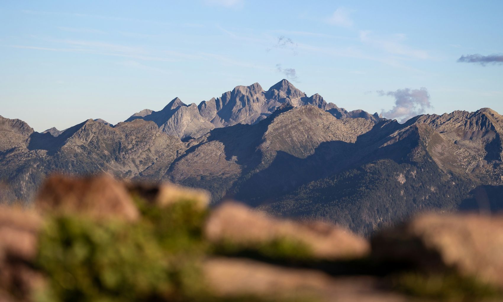 阿尔卑斯群峰层峦远景 山野晨昏自然风光大片图片