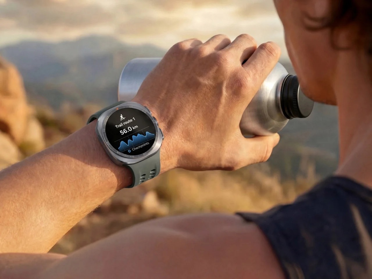 比苹果手表ultra3更薄电池仍增长了35%的三星GALAXY WATCH ULTRA2手表---酷图编号3