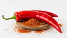 赤焰辛香：鲜辣椒与辣椒粉的风味视觉