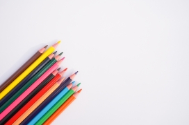 缤纷彩铅-绘就创意与色彩的艺术伙伴