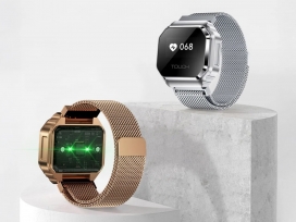 有一个屏幕（就像一块小智能手表）的智能戒指