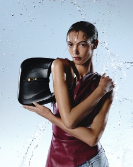 CAMPAIGN FOR POTAMY--轻奢腋下包系列 现代质感大片