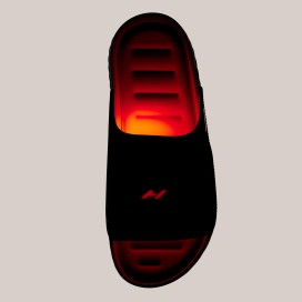Nike推出保暖和震动“恢复滑块”的拖鞋