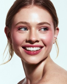 Beauty -清新粉调彩妆人像护肤商业摄影组图
