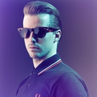 点击查看Frederico Martins艺术家的简介与全部作品