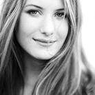 点击查看Marie Schmidt艺术家的简介与全部作品