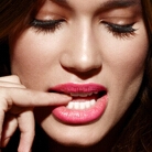 点击查看Fernando Arrais艺术家的简介与全部作品