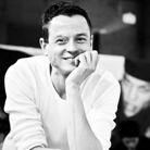 点击查看Reno Mezger艺术家的简介与全部作品