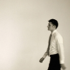 点击查看Jin Woo Han艺术家的简介与全部作品