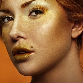 点击查看UMKY design buro艺术家的简介与全部作品