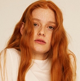 点击查看valeria amirova艺术家的简介与全部作品