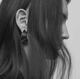 点击查看Ton sur Ton Retouching艺术家的简介与全部作品