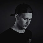 点击查看Lukáš Nádvorník艺术家的简介与全部作品