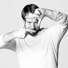 点击查看ILYA BLINOV艺术家的简介与全部作品