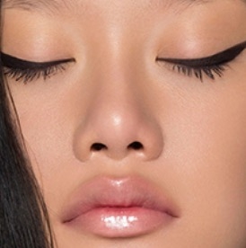 点击查看Lorraine Young艺术家的简介与全部作品