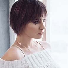 点击查看Tatyana Obolenska艺术家的简介与全部作品