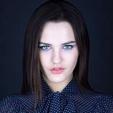 点击查看Layla Leigh艺术家的简介与全部作品