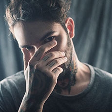 点击查看Daniel Bedoya艺术家的简介与全部作品