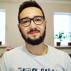 点击查看Alex Dovhyi艺术家的简介与全部作品