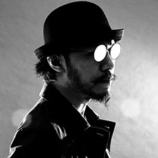 点击查看joe fang艺术家的简介与全部作品