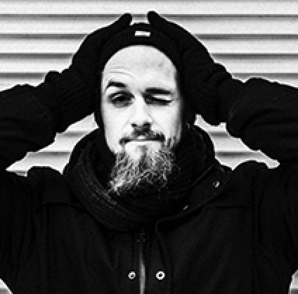 点击查看Vaidotas Darulis艺术家的简介与全部作品