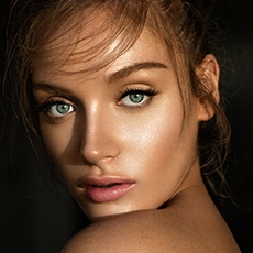 点击查看Jasmin Čeljo艺术家的简介与全部作品