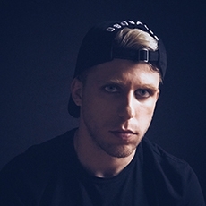 点击查看Alexsander Barhøn艺术家的简介与全部作品