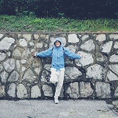 点击查看Xiang Fang艺术家的简介与全部作品