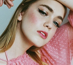 点击查看Marion Midnight艺术家的简介与全部作品