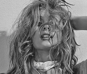 点击查看Jordan Shiraki艺术家的简介与全部作品