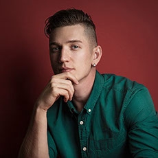 点击查看Konstantin Klimin艺术家的简介与全部作品