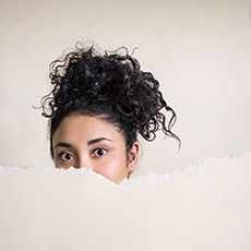 点击查看América Rossina Alonzo艺术家的简介与全部作品