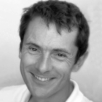 点击查看Vincent Hardy艺术家的简介与全部作品