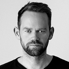 点击查看Peter Guthrie艺术家的简介与全部作品