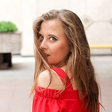 点击查看Anna Fesenko艺术家的简介与全部作品