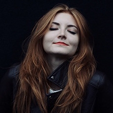 点击查看Katarina Rulinskaya艺术家的简介与全部作品