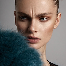 点击查看Alina Yakimova艺术家的简介与全部作品