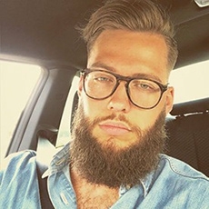 点击查看Constantin Martens艺术家的简介与全部作品