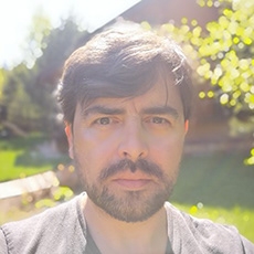 点击查看Roman Kayum艺术家的简介与全部作品