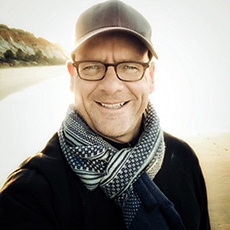 点击查看Michael Haegele艺术家的简介与全部作品