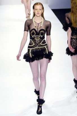 圣马丁毕业作品时装展