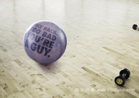 欧美Golds Gym 气球形平面广告设计