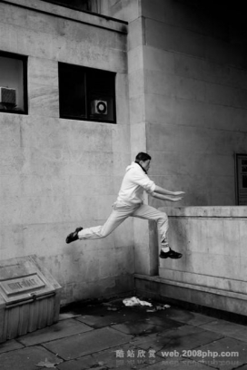 09年欧美黑白户外体育运动酷跑摄影